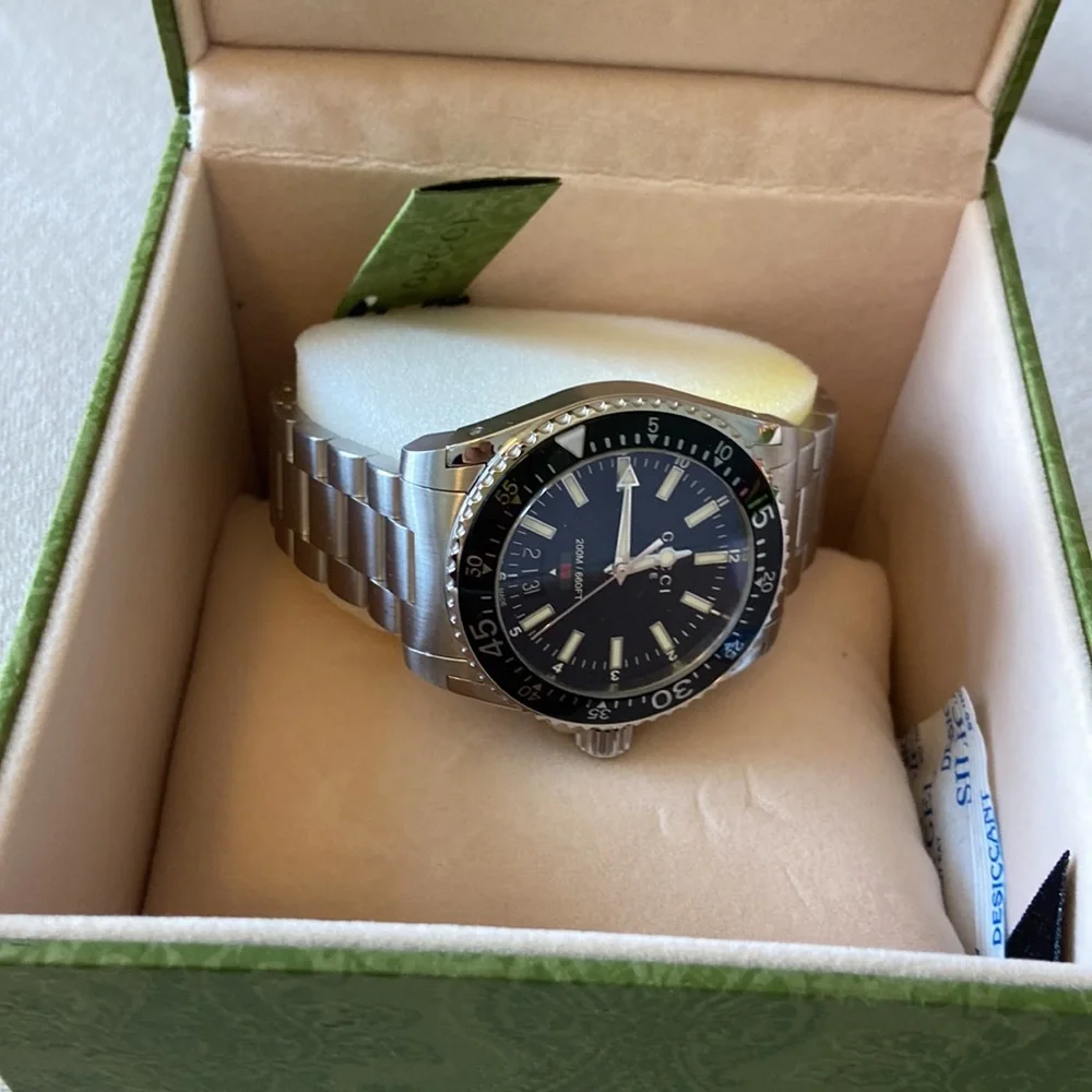 NWT Authentic Gucci Dive Bracelet Men Watch, 40mm - Picture 7 of 9